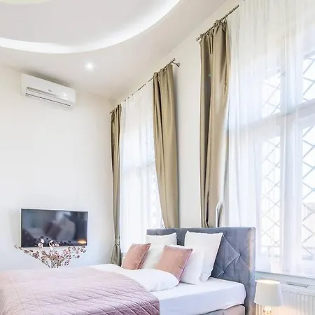 Apartment Opera Luxury *