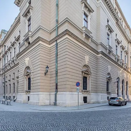 Apartment Opera Luxury Budapest