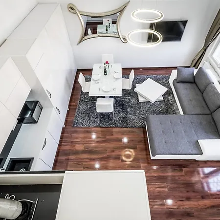 Apartment Opera Luxury Budapest