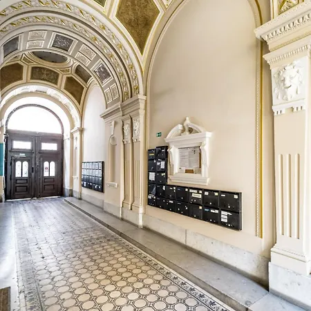Opera Luxury Budapeşte